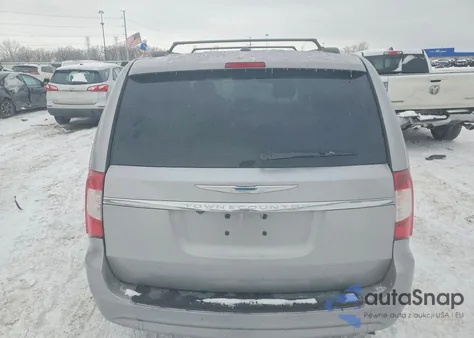 2016 Chrysler Town & Country Touring from USA, damaged, VIN 2C4RC1BG0GR255259